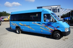 Autobus 22+8